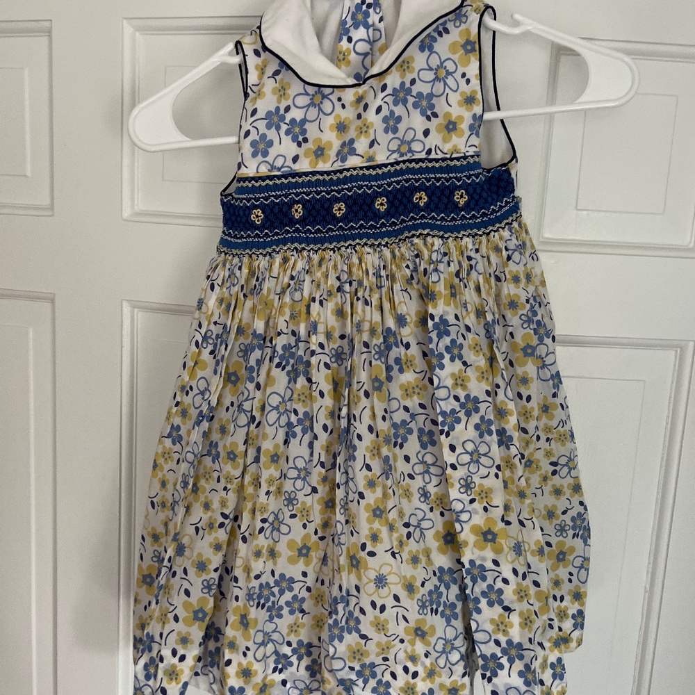 Girl smock dress size 6